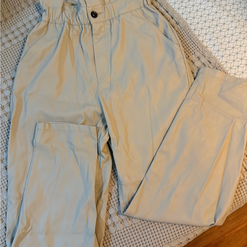 Zara Cream Ankle Cropped Pants